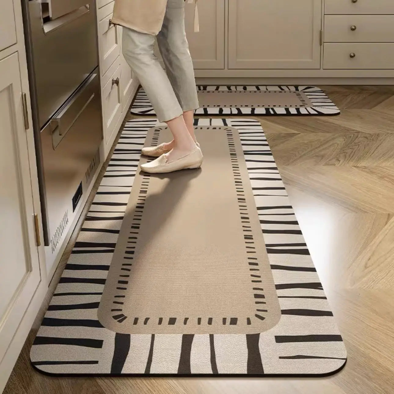 💥【Kup jeden, a drugi dostaniesz gratis】【40*60+40*120 cm】Antypoślizgowe i bardzo chłonne maty kuchenne i łazienkowe