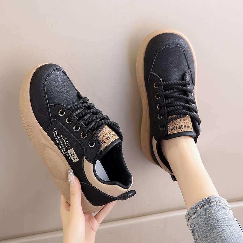 【35-40】V prodaji so novi ročno izdelani ženski čevlji za prosti čas iz pravega usnja.